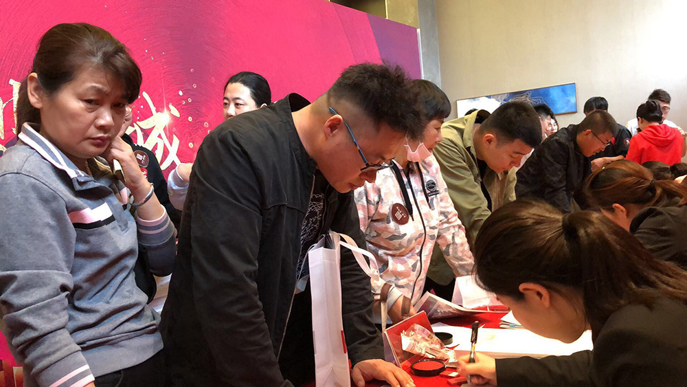 正業(yè)翡翠城首次開盤熱銷2.8億，火爆場(chǎng)面震驚葫蘆島樓市(圖5)